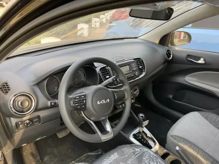 KIA PEGAS