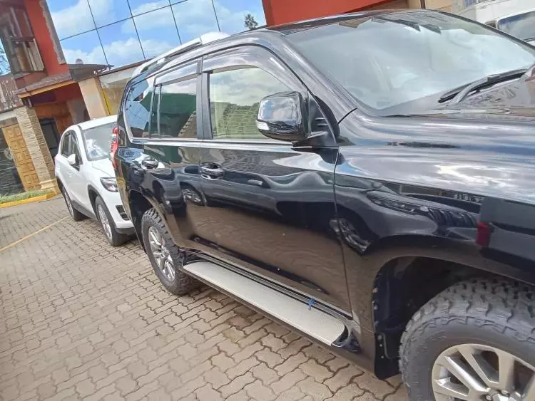 Toyota Landcruiser Prado