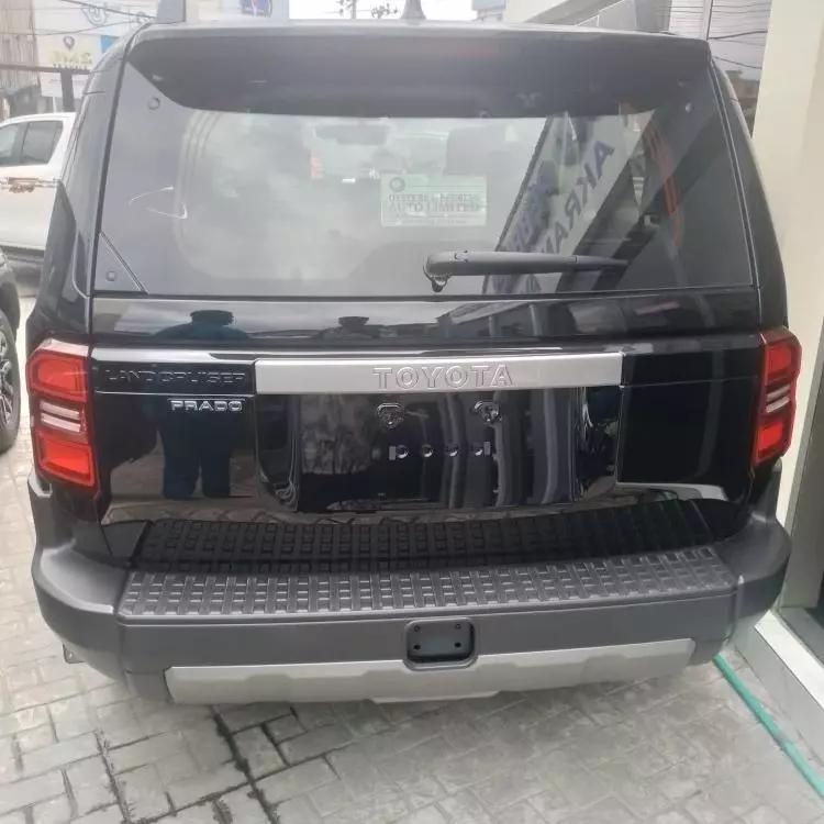 Toyota Landcruiser Prado