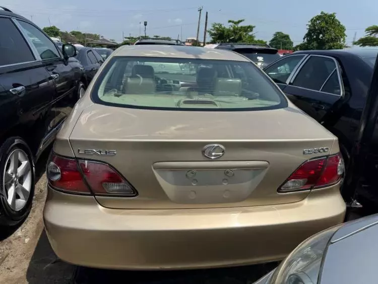Lexus ES 330