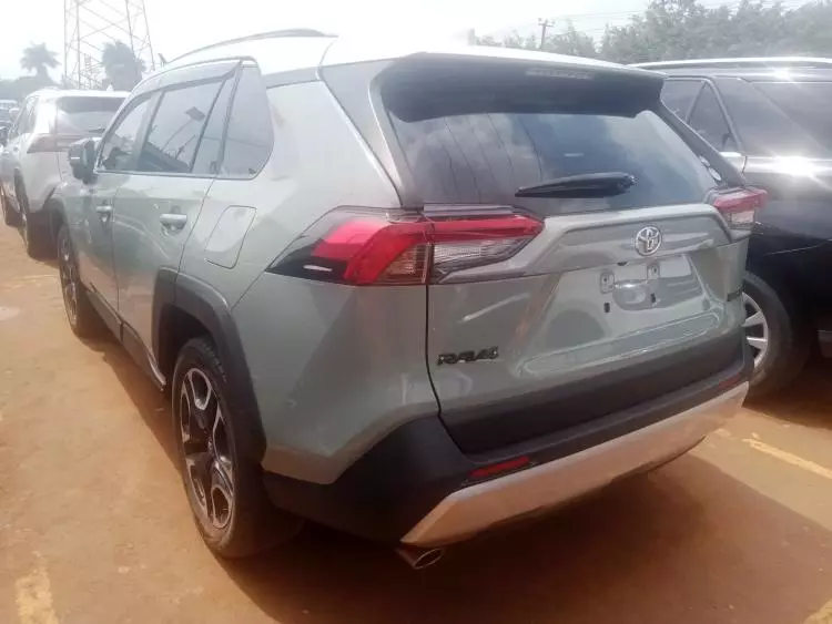 Toyota RAV 4