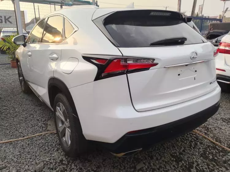 Lexus NX 200T