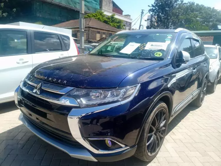 Mitsubishi OUTLANDER