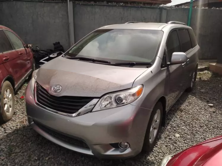 Toyota Sienna