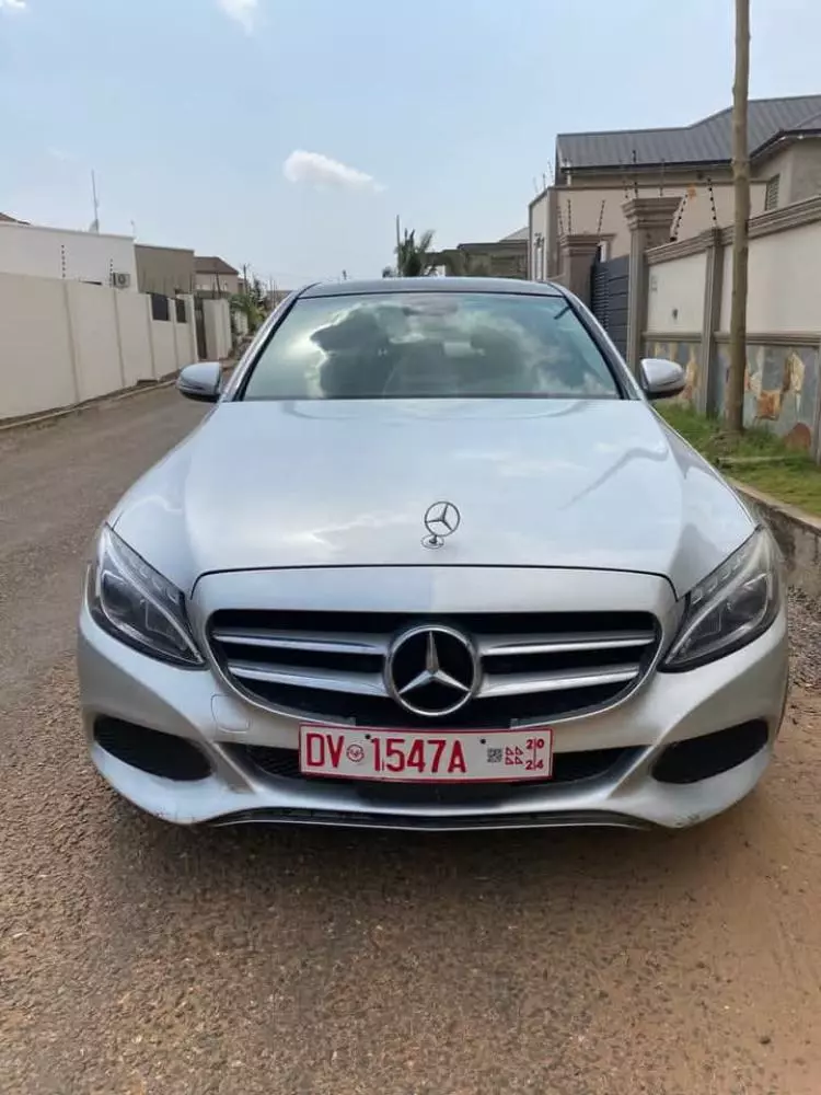 Mercedes-Benz C 300