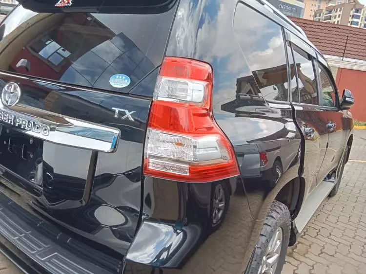 Toyota Landcruiser Prado
