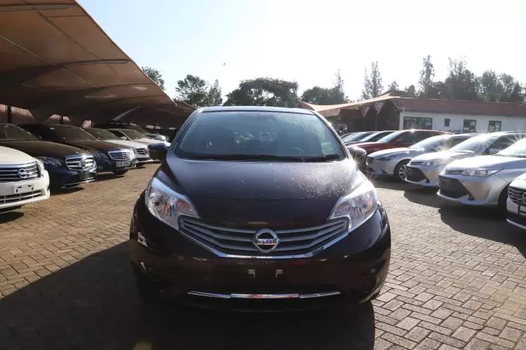 Nissan Note medalist