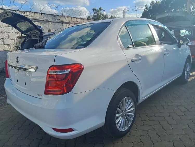 Toyota Axio