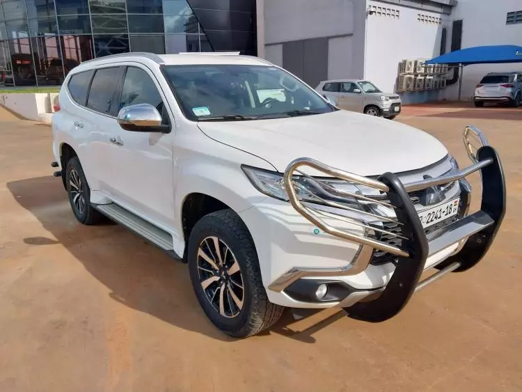 Mitsubishi Pajero Sport