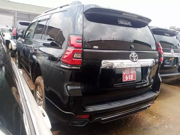 Toyota Landcruiser Prado