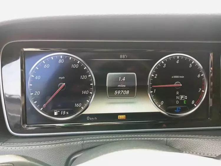 Mercedes-Benz S 550