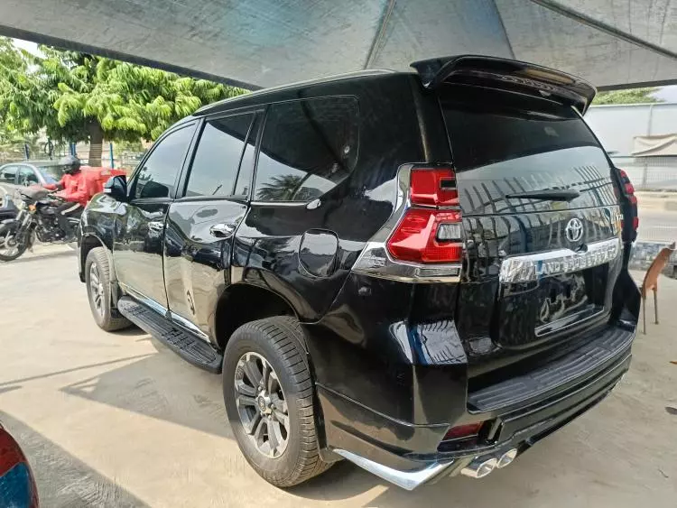 Toyota Land Cruiser Prado TX L