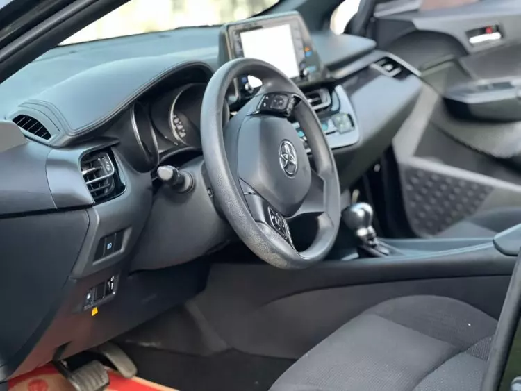 Toyota CH-R