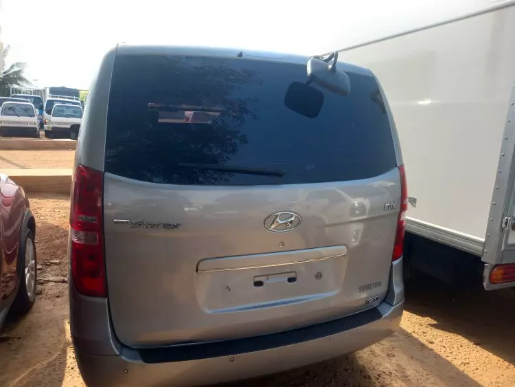 Hyundai Grand starex