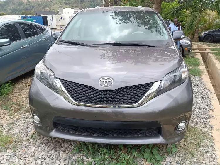 Toyota Sienna
