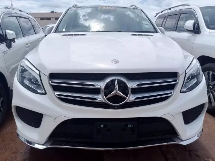 Mercedes-Benz GLE 350