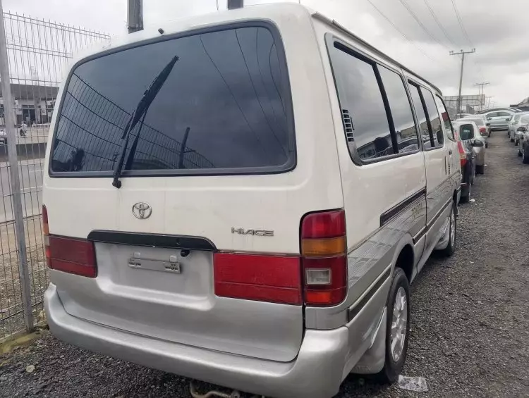 Toyota Hiace