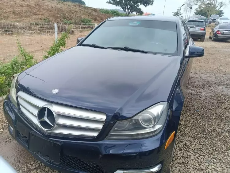 Mercedes-Benz C 350