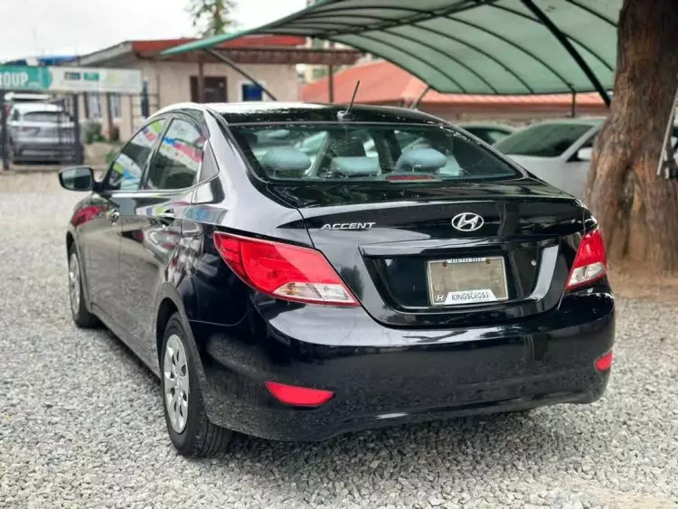 Hyundai Accent