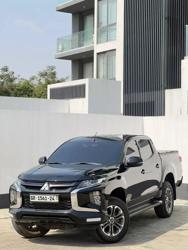 Mitsubishi L200 D/C Sportero A/T