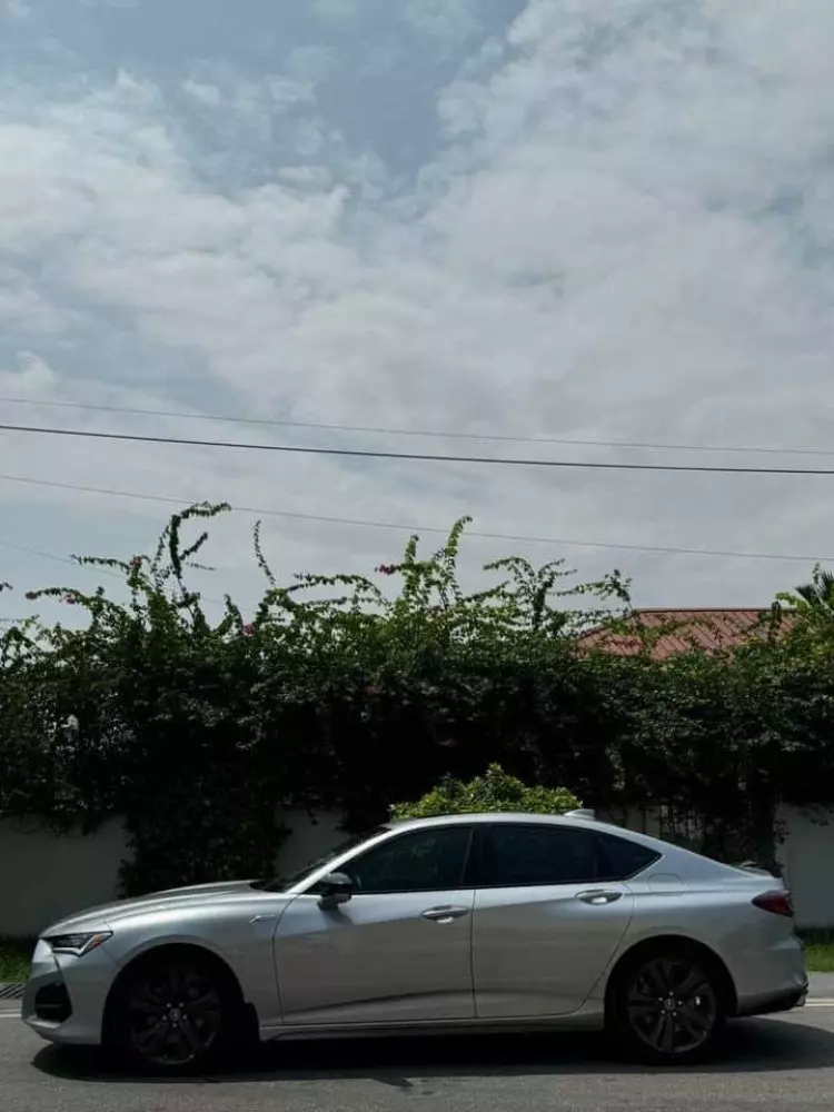 Acura TLX
