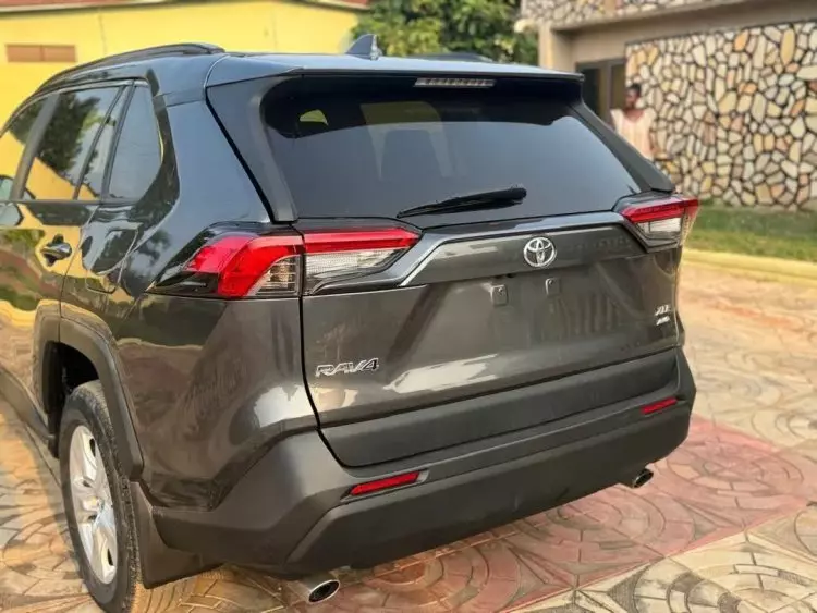 Toyota RAV 4