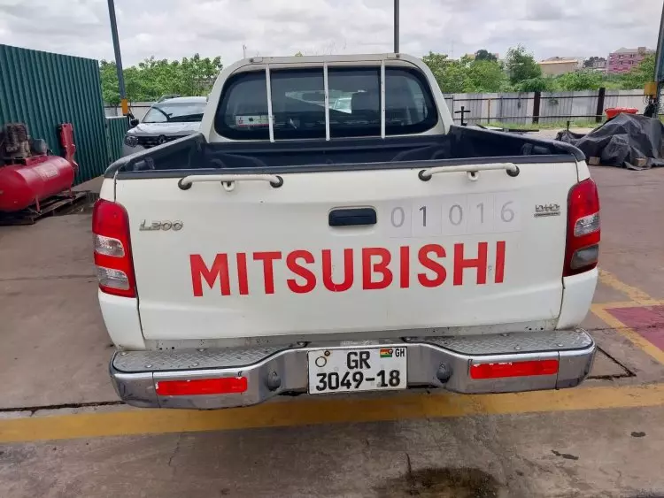 Mitsubishi L200 D/C GL Did