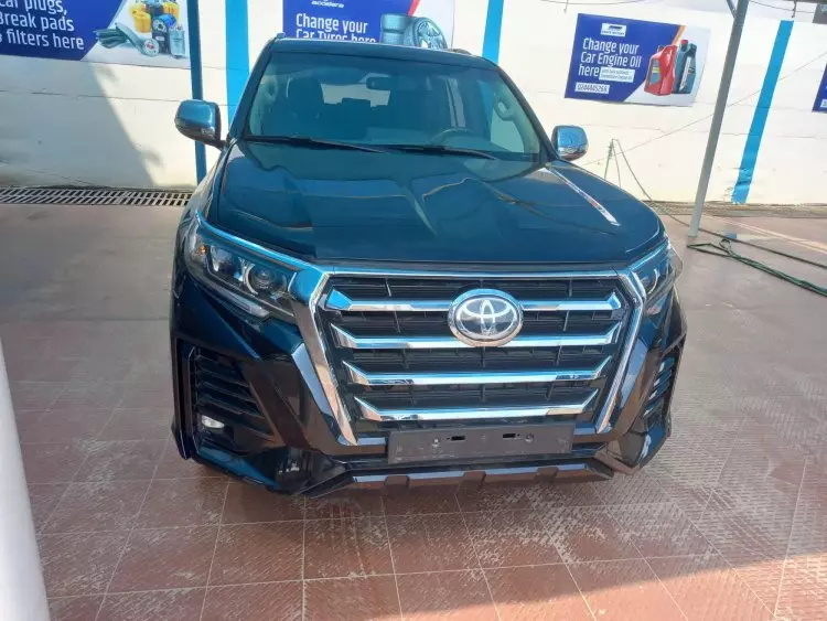 Toyota Landcruiser Prado