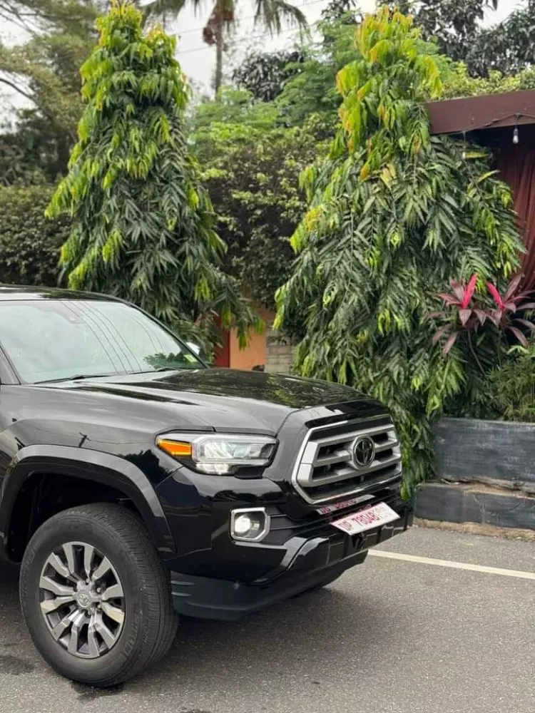Toyota Tacoma