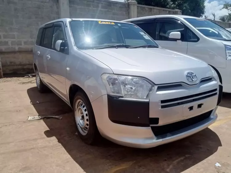 Toyota Succeed