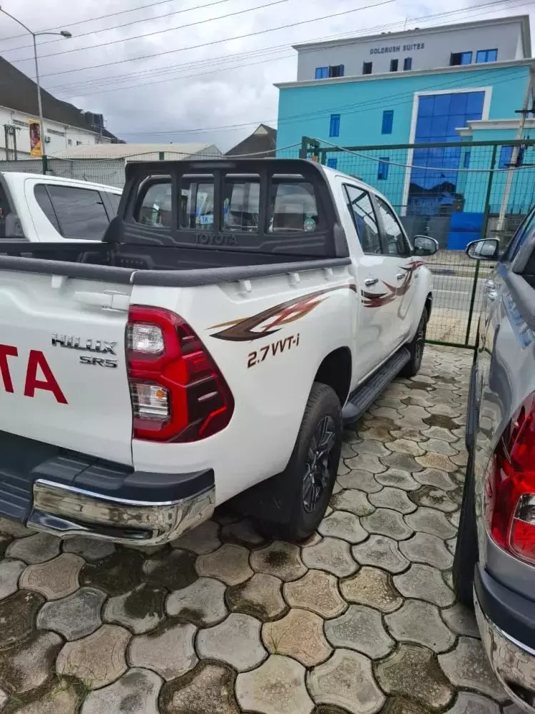 Toyota Hilux