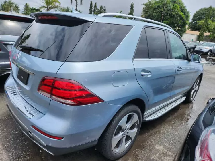 Mercedes-Benz GLE 350