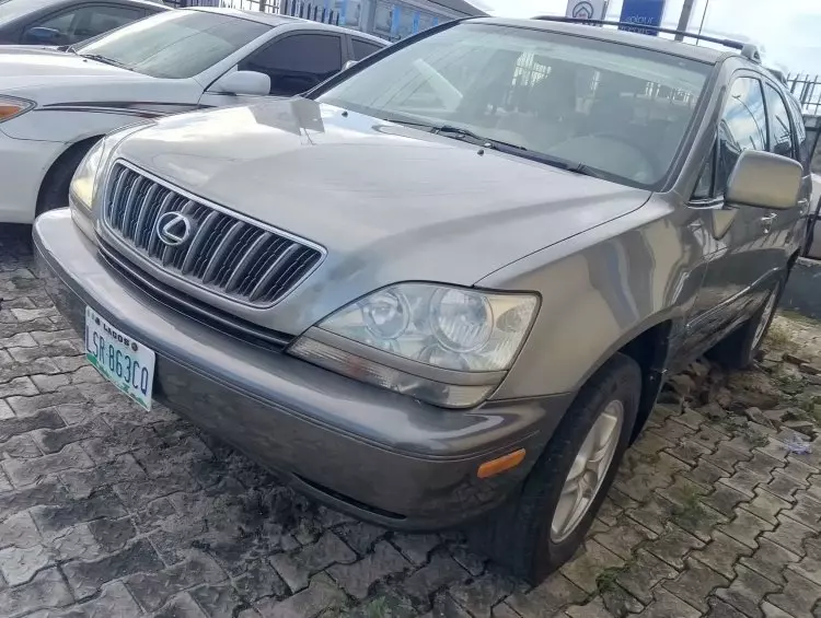 Lexus RX 300