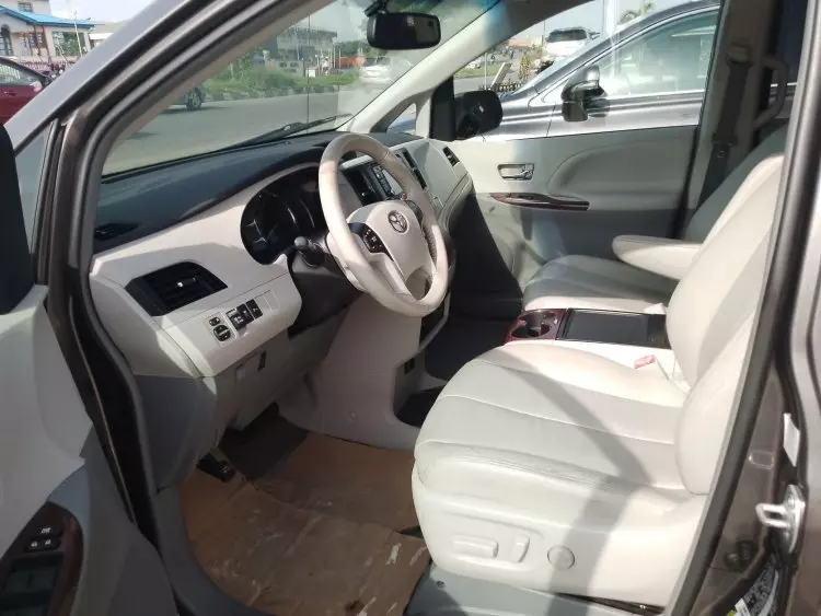Toyota Sienna