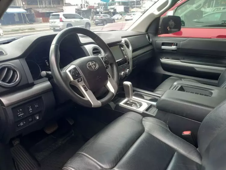 Toyota Tundra