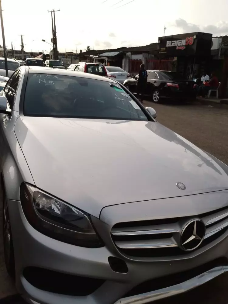Mercedes-Benz C 300