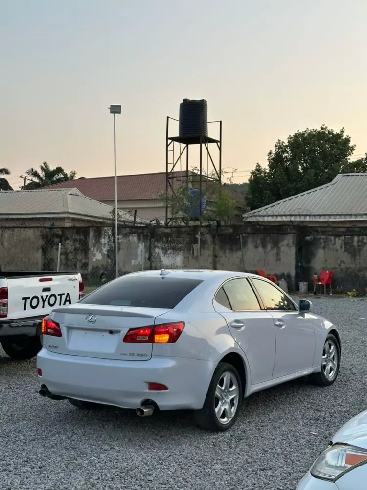 Lexus IS 250