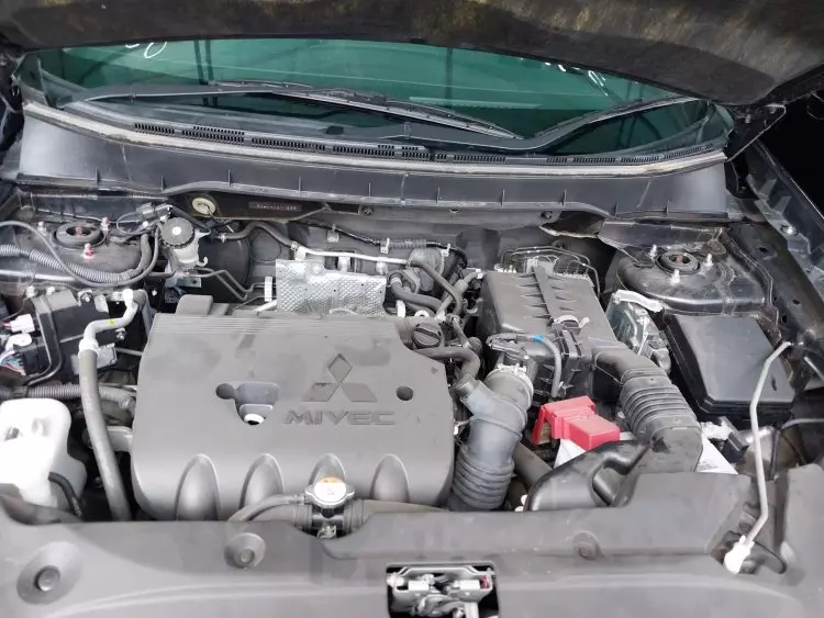 Mitsubishi RVR
