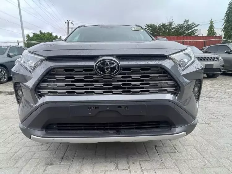 Toyota RAV 4