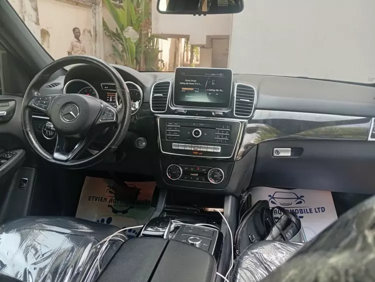 Mercedes-Benz GLE 350