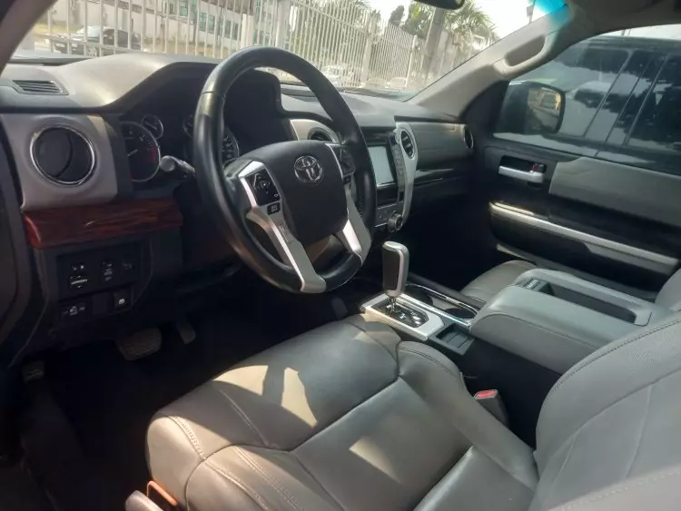 Toyota Tundra