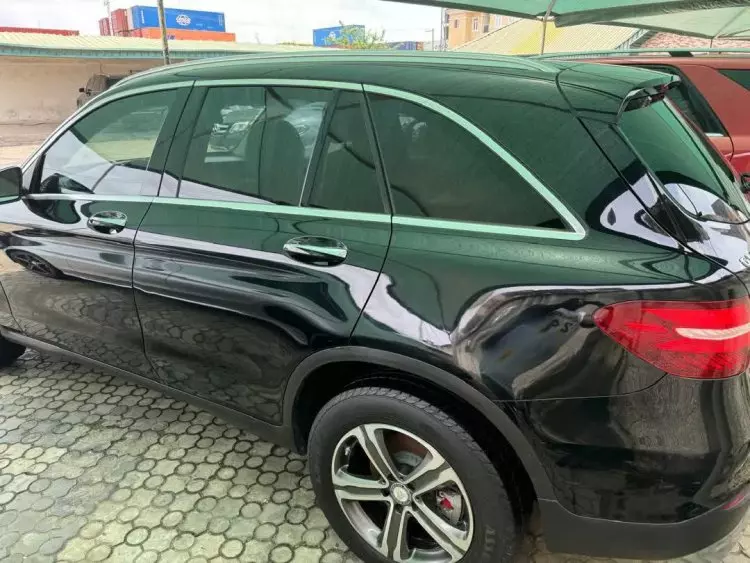 Mercedes-Benz GLC 300