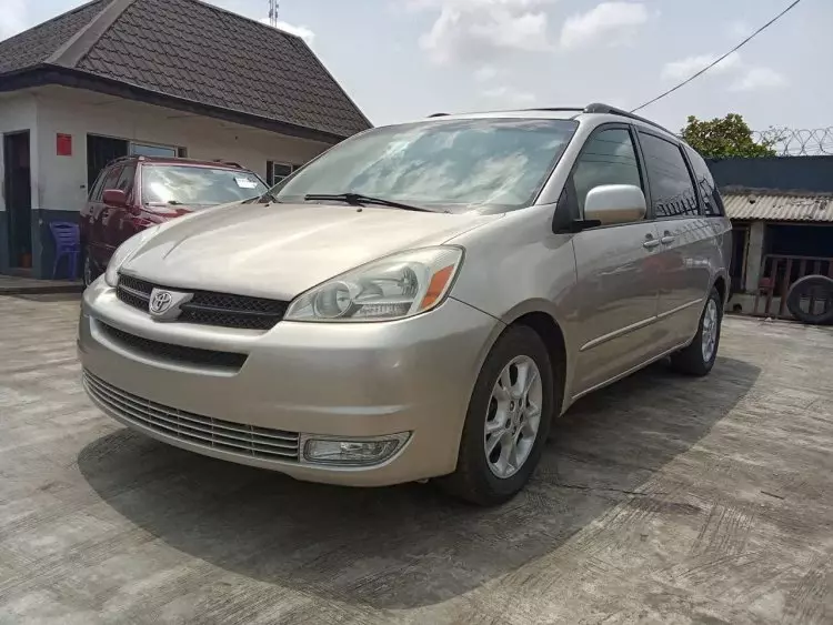 Toyota Sienna
