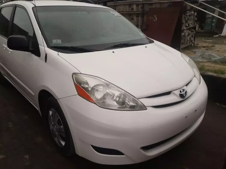 Toyota Sienna