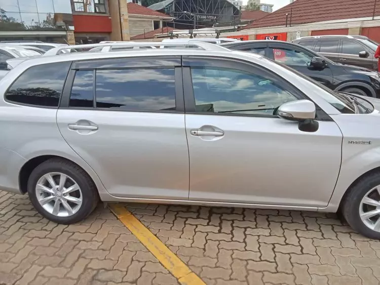 Toyota Fielder