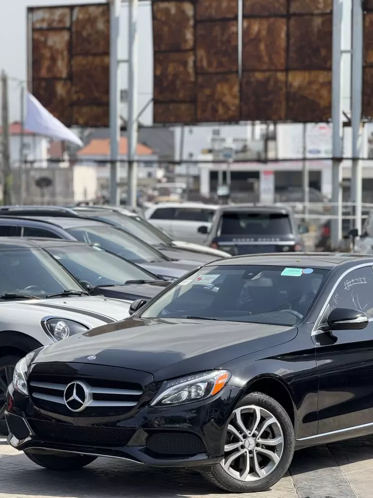 Mercedes-Benz C 300