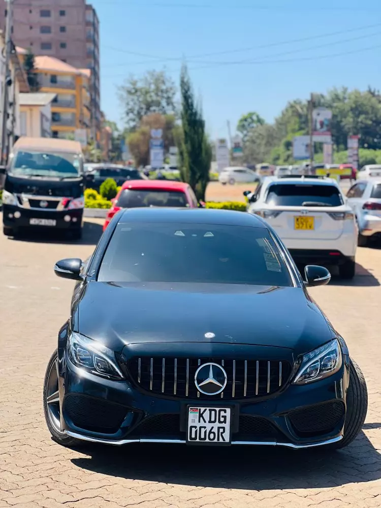 Mercedes-Benz C 180