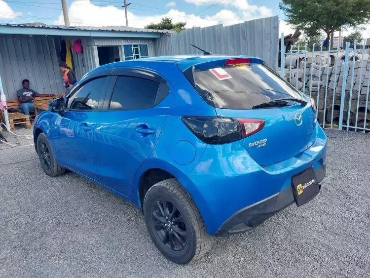 Mazda Demio
