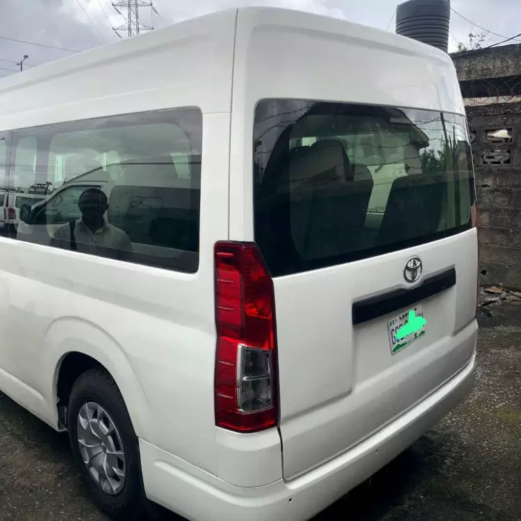 Toyota Hiace