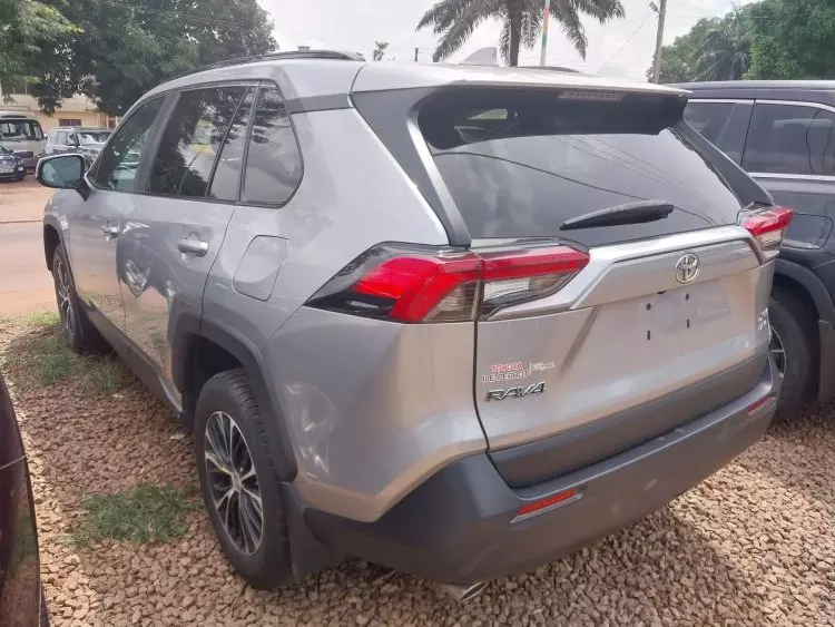Toyota RAV 4